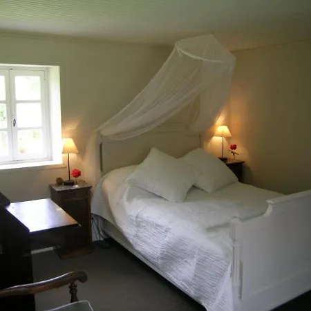 Holiday home Maison De Charme A La Campagne Avec Jardin Privatif, Confort Moderne Et Accueil Chevaux - Fr-1-489-64