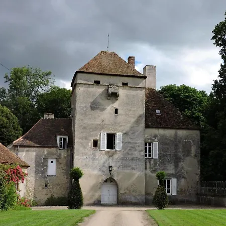 Charmante Avec Jardin Au Château De Vesset - Fr-1-489-64 Séjour à la campagne Tréteau