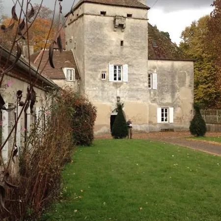 Charmante Avec Jardin Au Château De Vesset - Fr-1-489-64 Séjour à la campagne